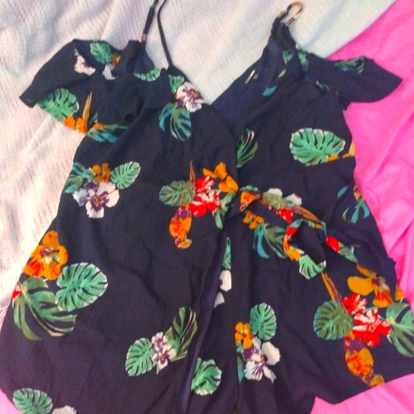 Fashion Nova Tropical Romper - Picture 1 of 1